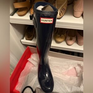 Hunter Original Tour Gloss Packable Foldable rain boots navy blue size 8 US NIB